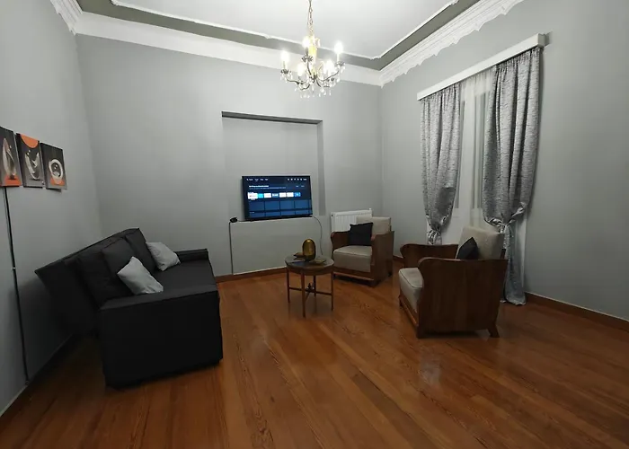 Stefani Retro Luxury Apartments